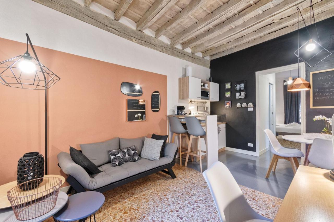 Industrial Chic Style Central Flat Turin Exterior photo